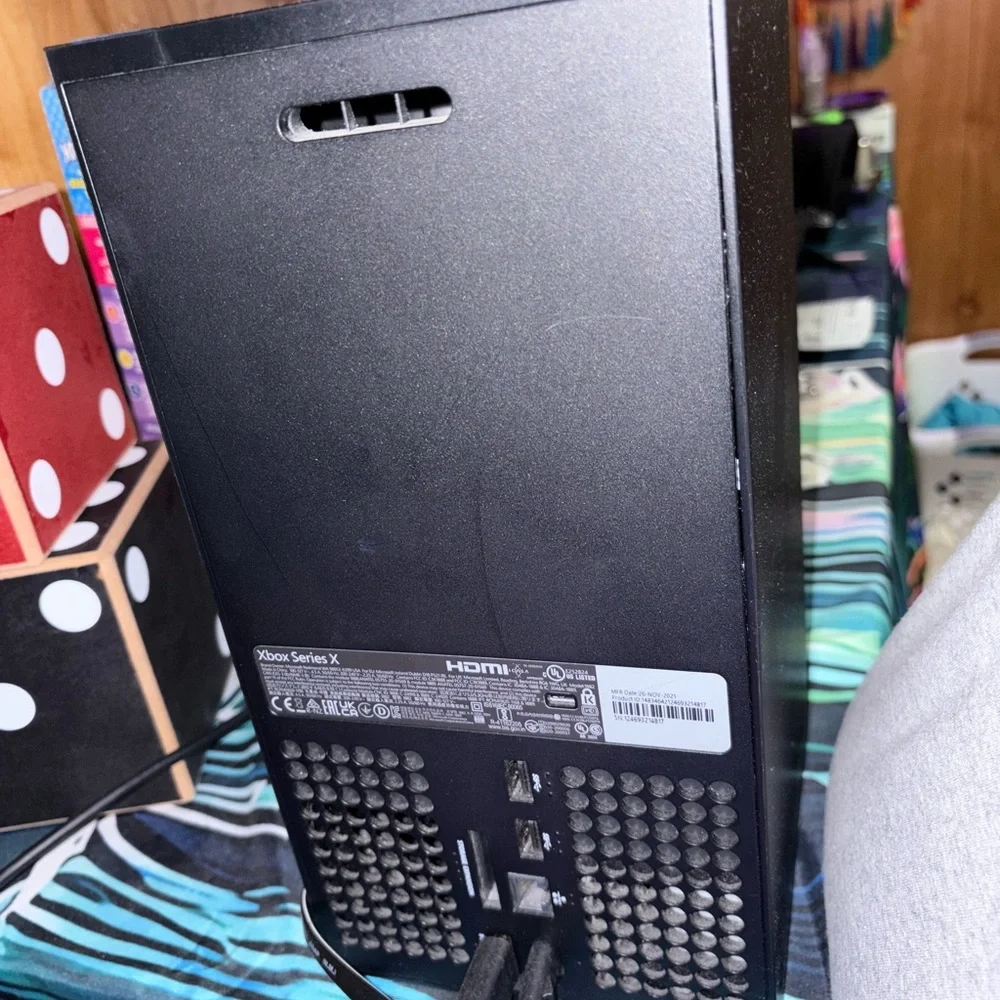 Xbox series x + 2 controllers